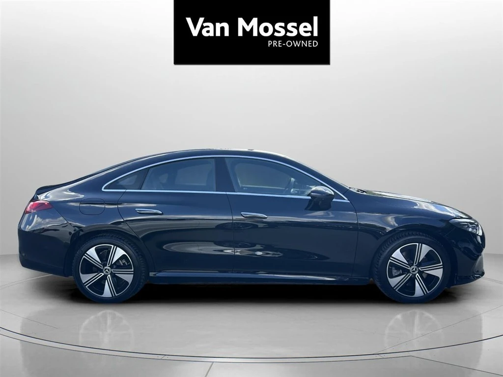 Mercedes-Benz-CLA-image-3