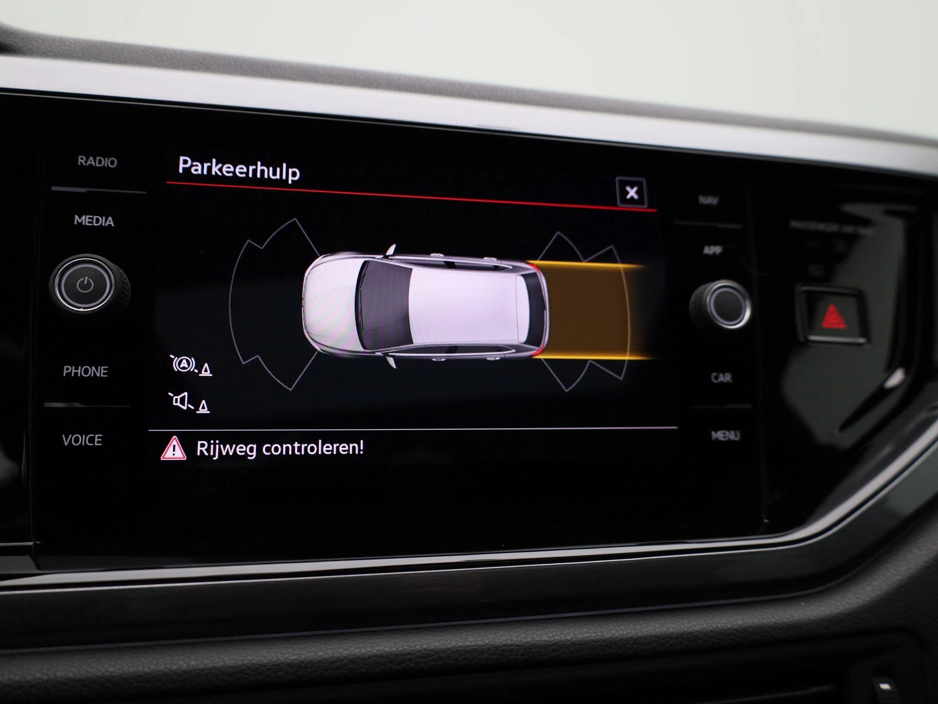 Volkswagen-Polo-image-33