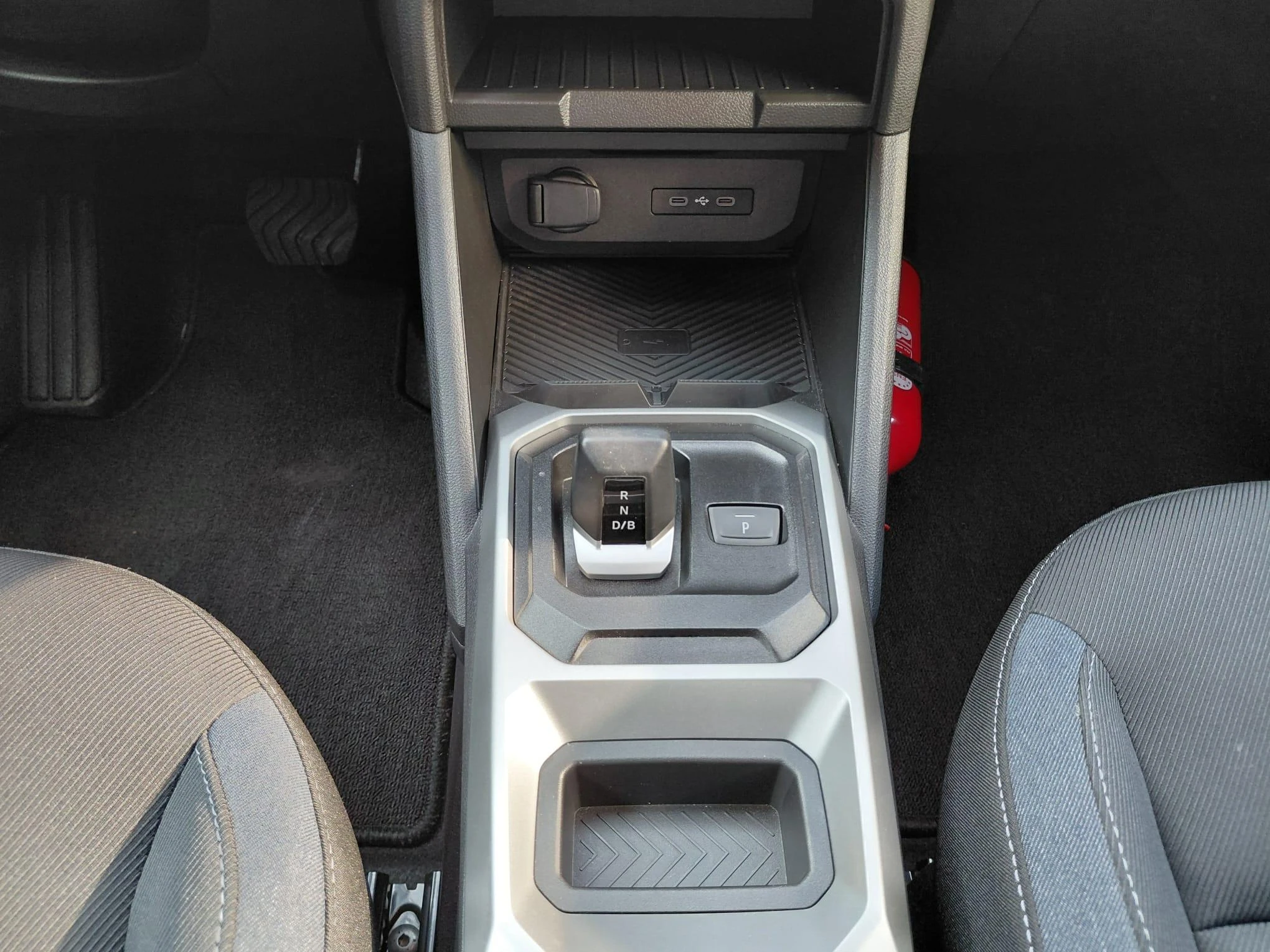 Dacia Duster Hybrid 140 Expression