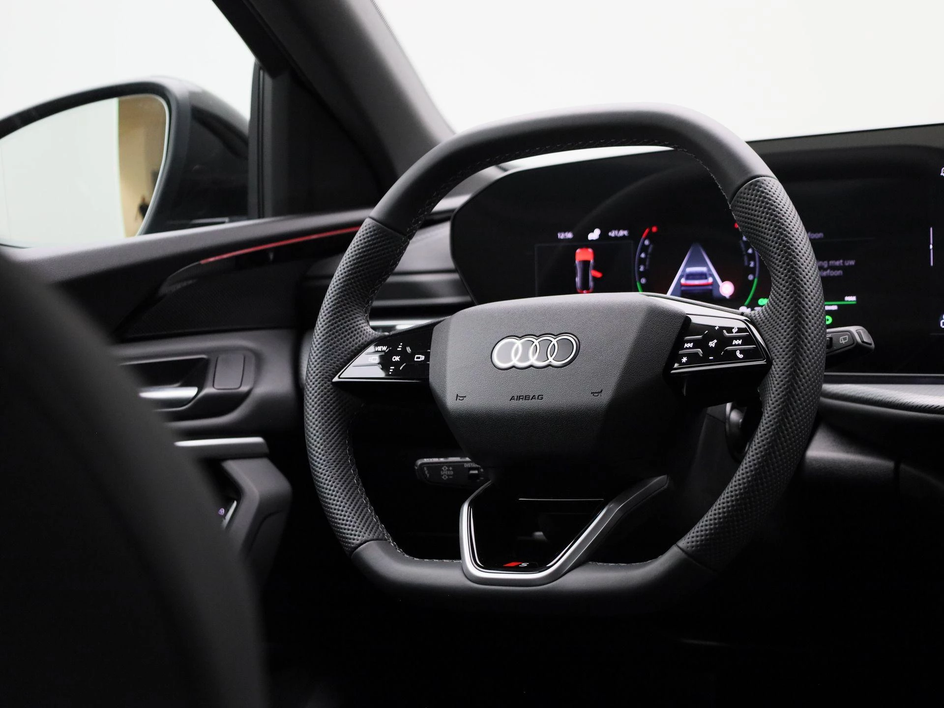 Audi Q5 2.0 TFSI e-hybrid quattro S edition Competition