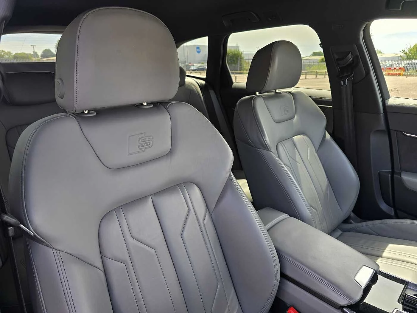 Audi-A6-image-14