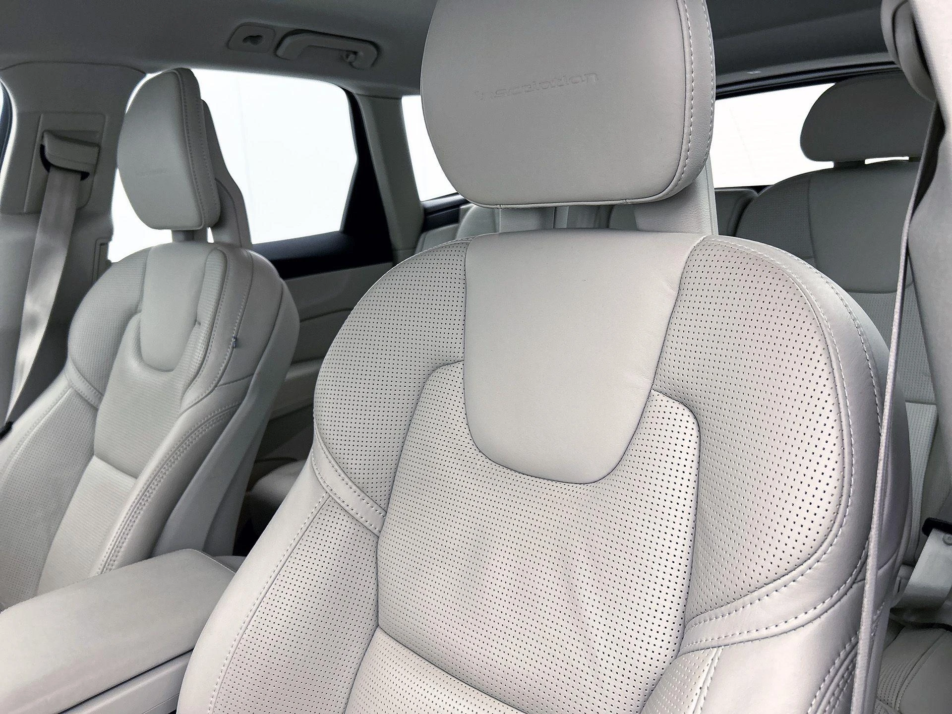 Volvo-XC60-image-12
