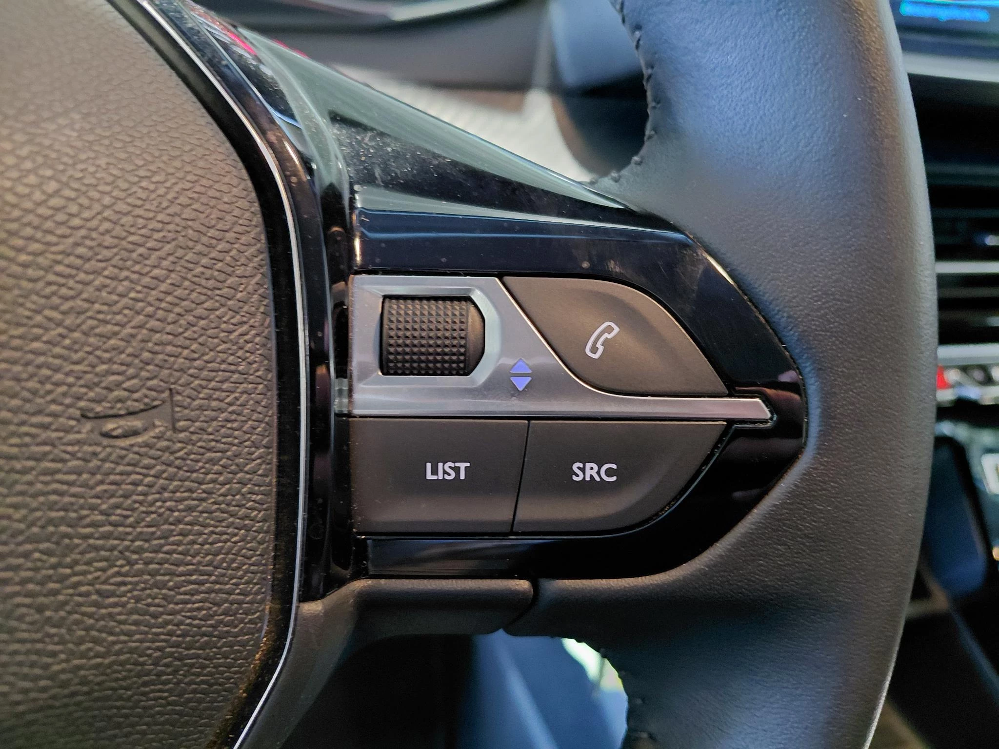 Peugeot-208-image-10