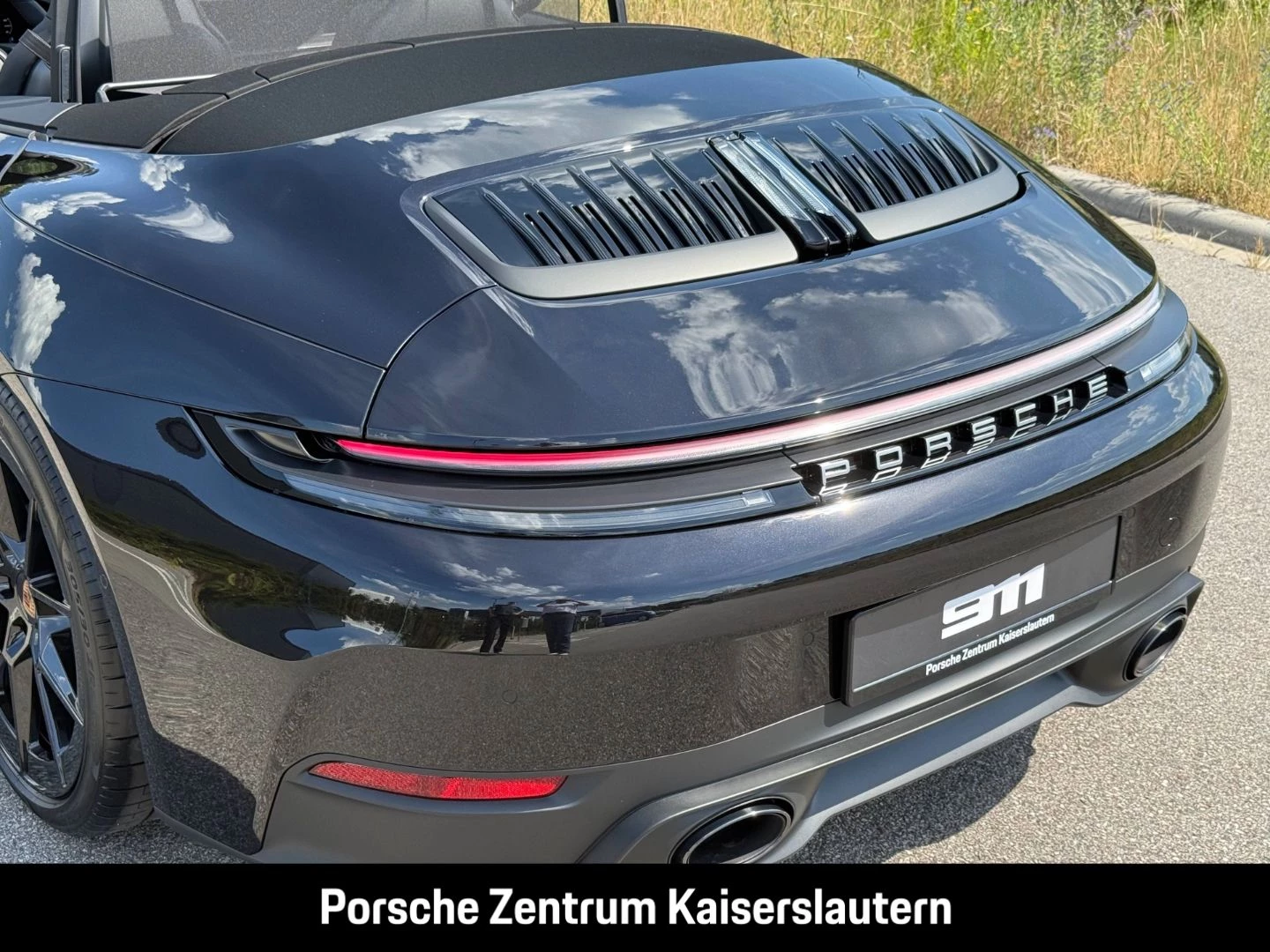 Porsche 911 992 Carrera Cabrio Liftsystem-VA Sportabgas carrera