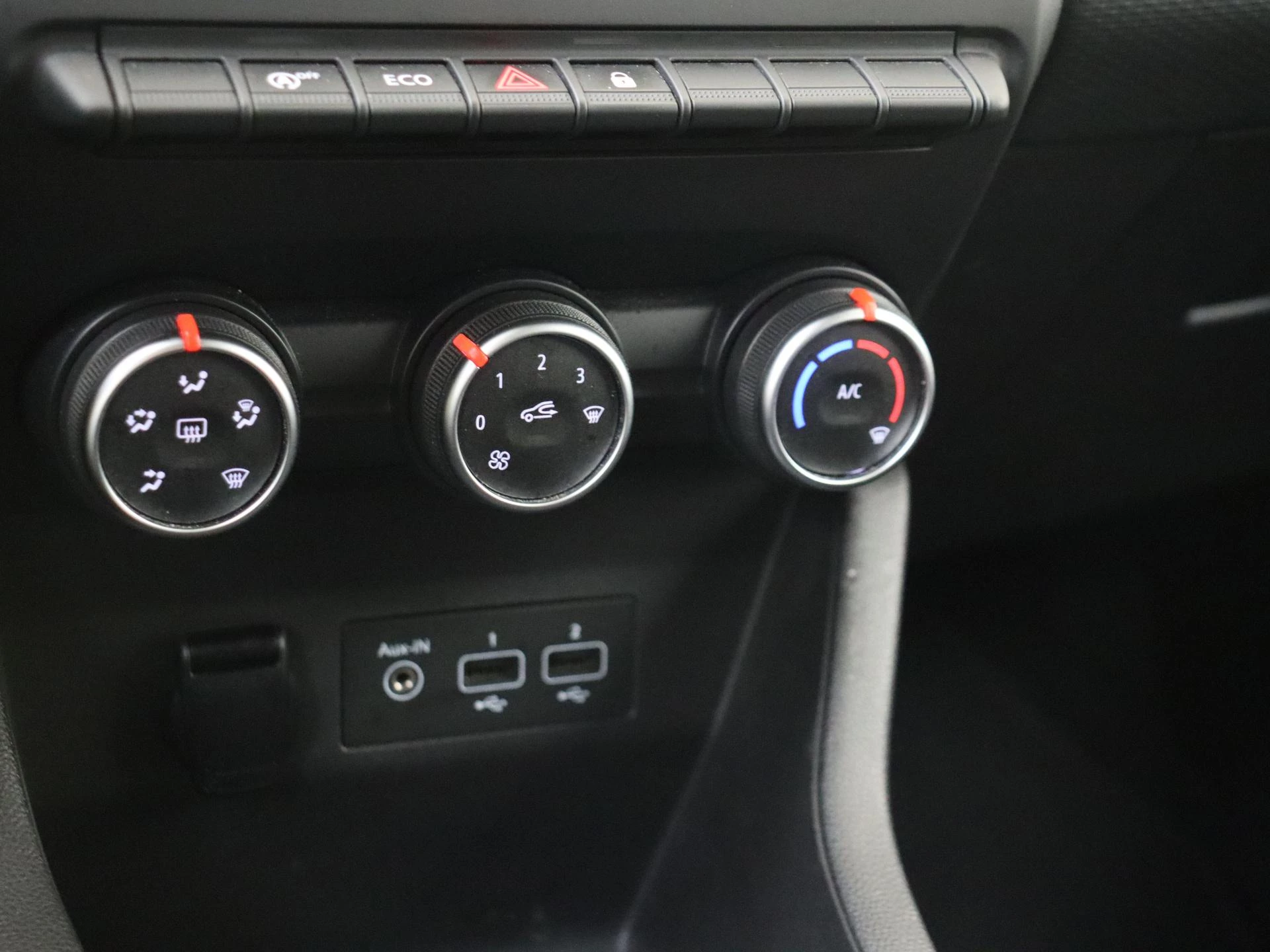 Renault-Clio-image-21