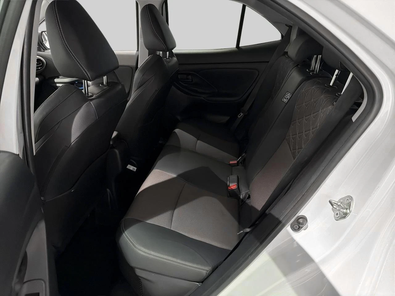 Toyota-Yaris Cross-image-13