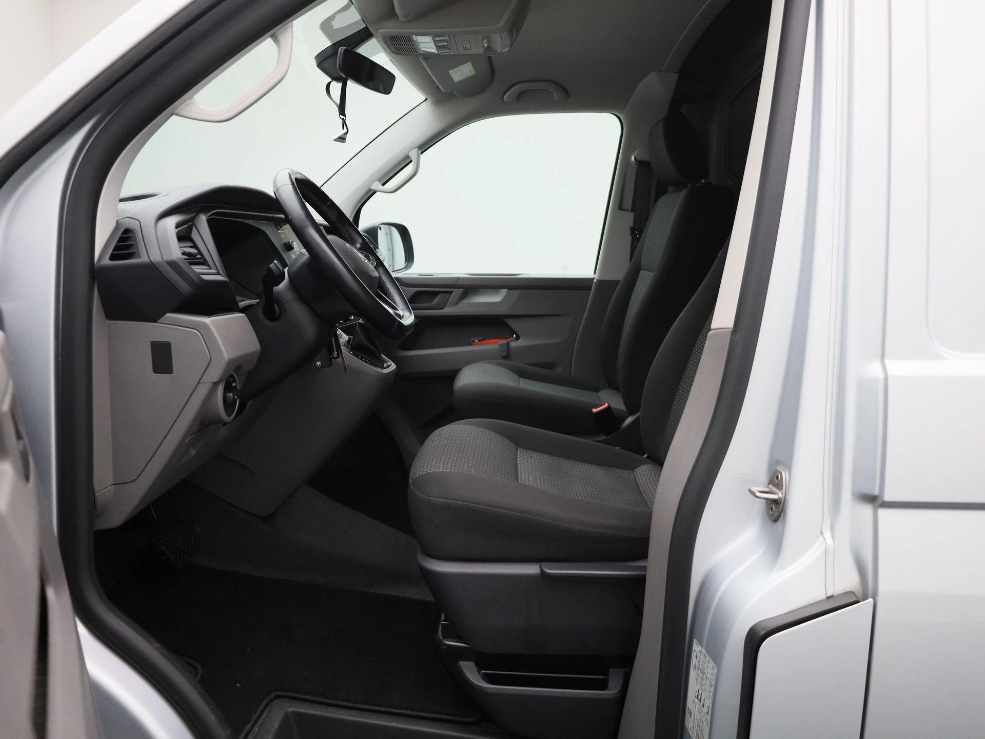 Volkswagen Transporter 2.0 TDI L1H1 150PK