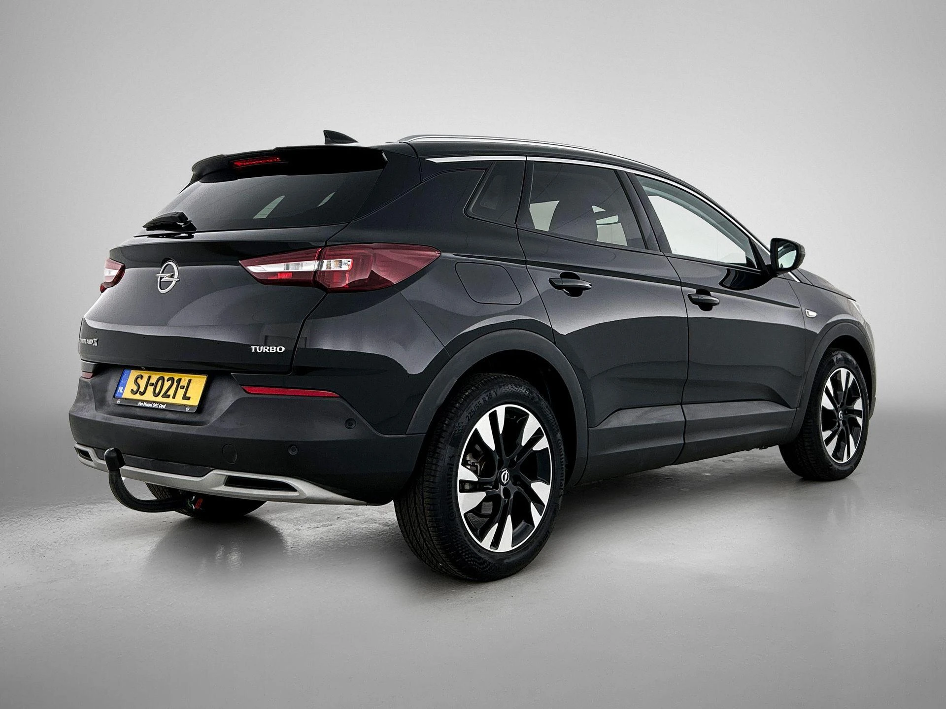 Opel-Grandland X-image-3