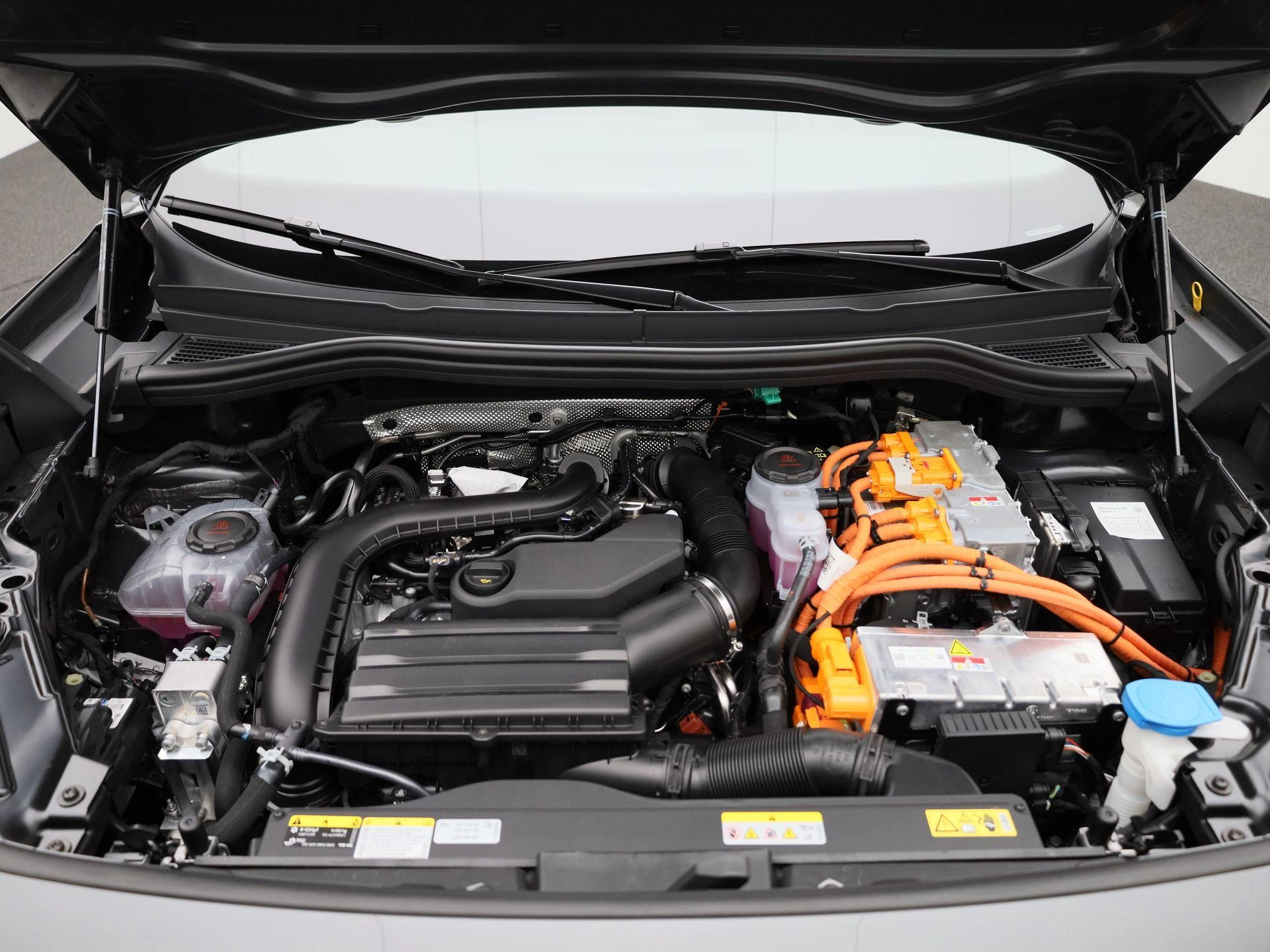 Volkswagen Tayron 1.5 eHybrid Life Edition 204PK