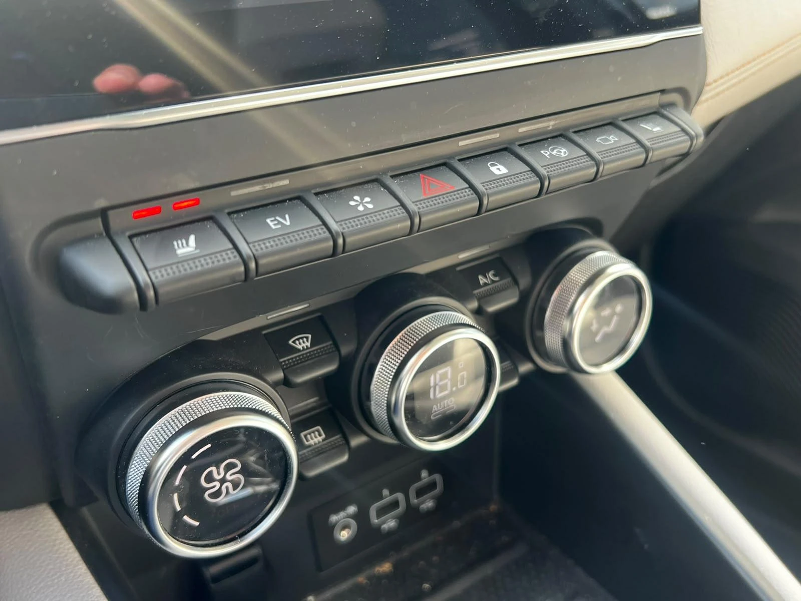 Renault Captur 1.6 E-Tech Plug-in Hybrid 160 Initiale Paris