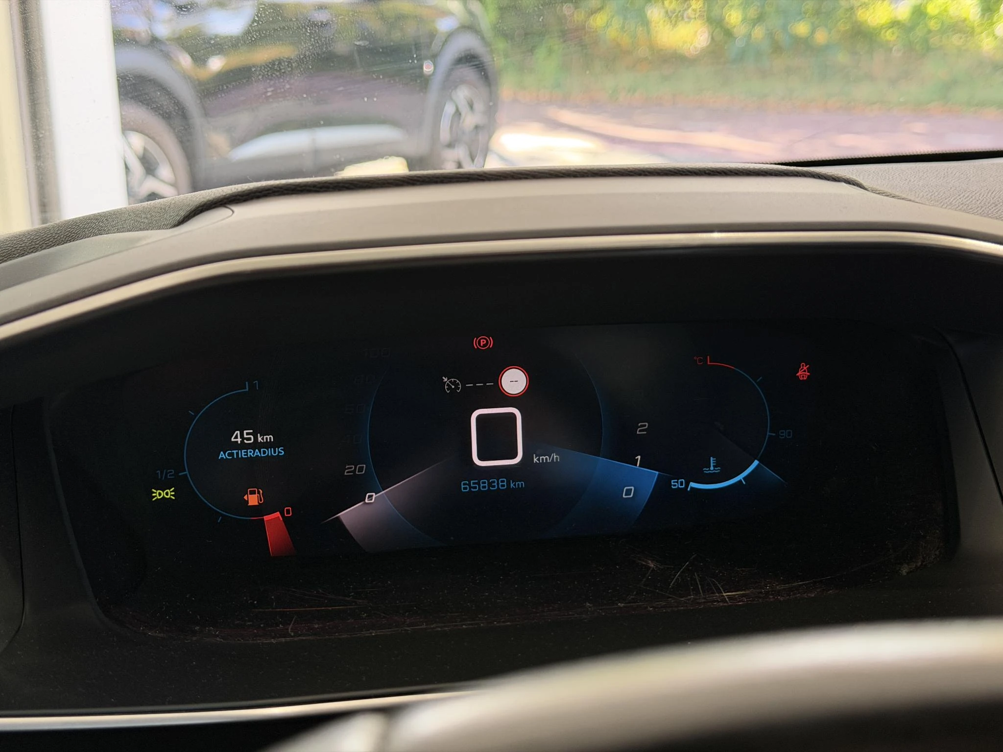 Peugeot-208-image-11