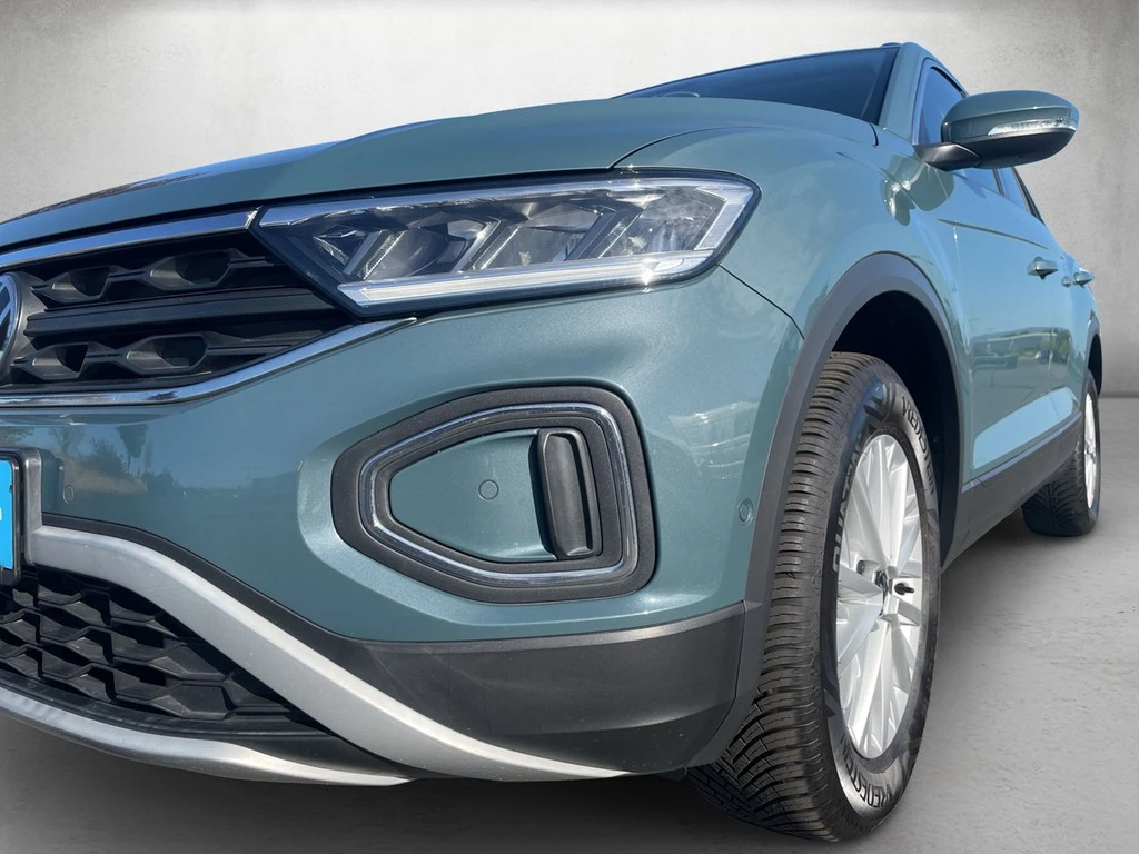 Volkswagen-T-Roc-image-3