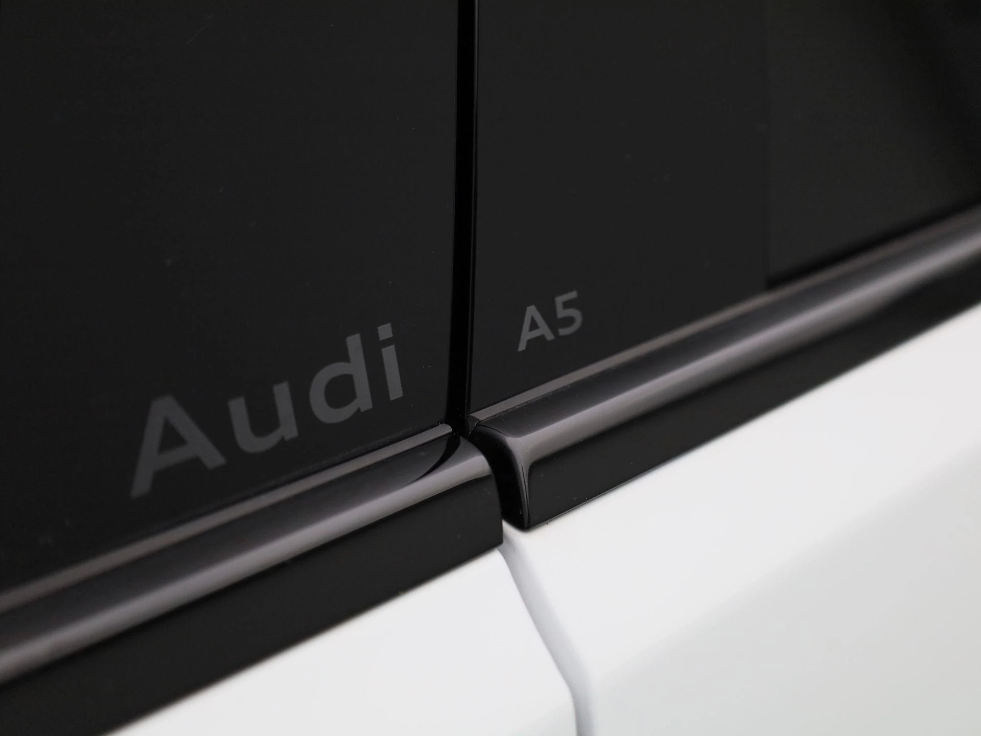 Audi A5 Limousine 2.0 e-hybrid quattro S edition 299 PK
