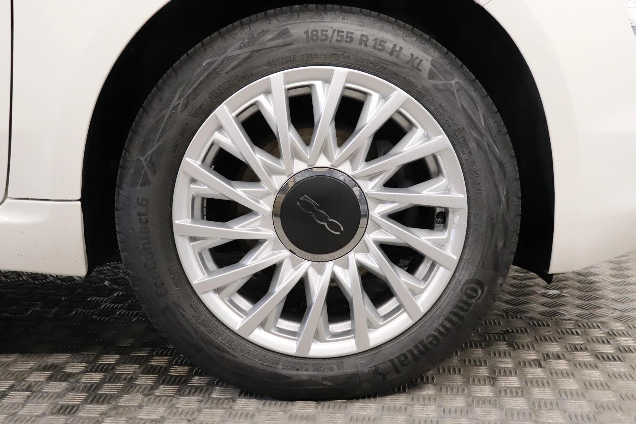 Fiat 500 (3-d) 1.0 Hybrid 70 Dolcevita 51kW
