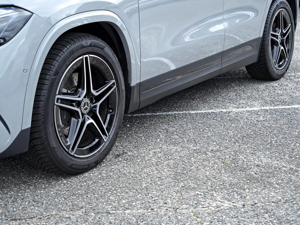 Mercedes-Benz-GLA 200 d-image-5