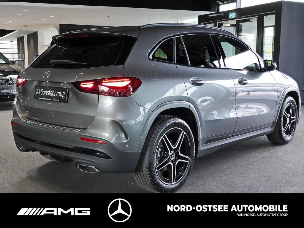 Mercedes-Benz GLA 180 AMG NIGHT PANO MULTIBEAM 19-ZOLL AMG Line