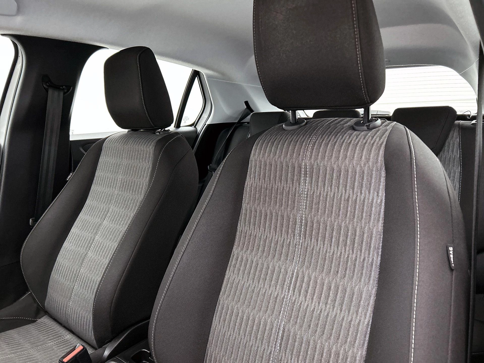 Opel-Corsa-image-10