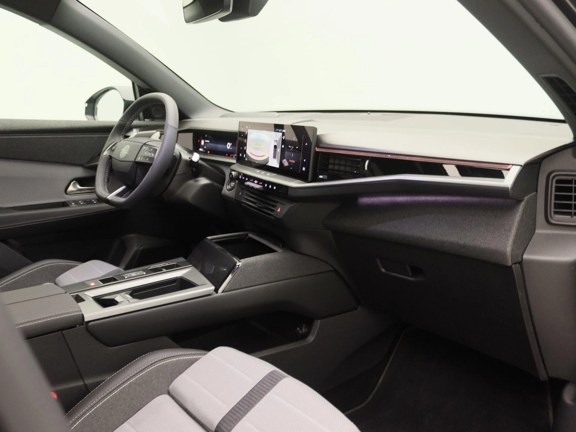 Opel-Grandland-image-23