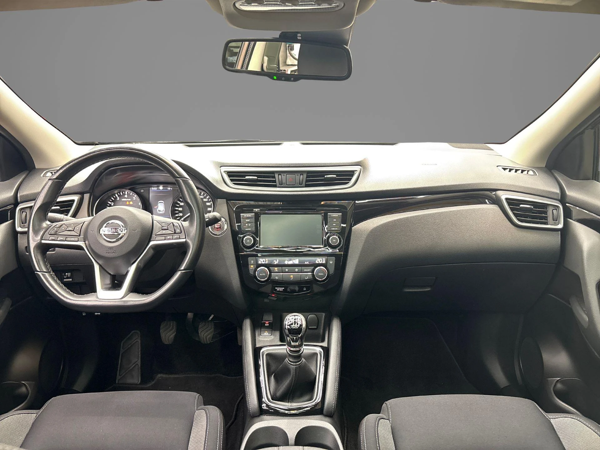 Nissan-QASHQAI-image-16