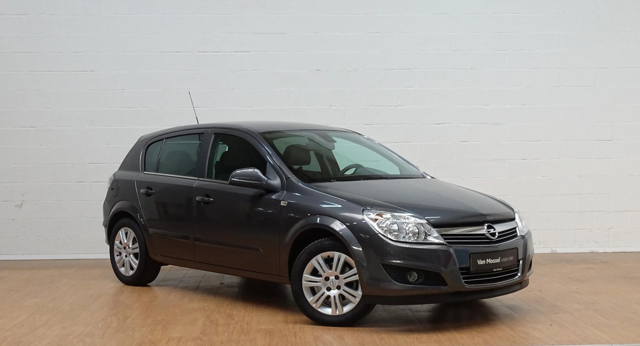 Opel-Astra-image-1