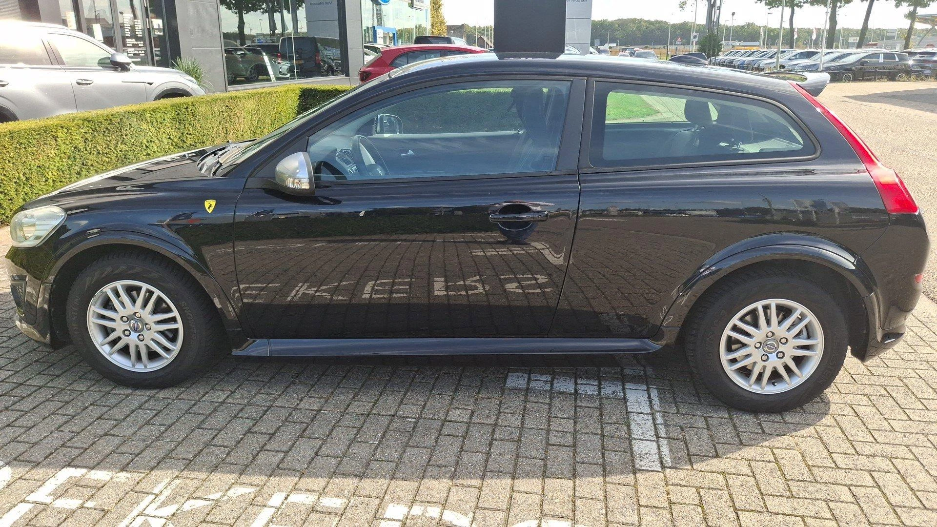 Volvo-C30-image-1