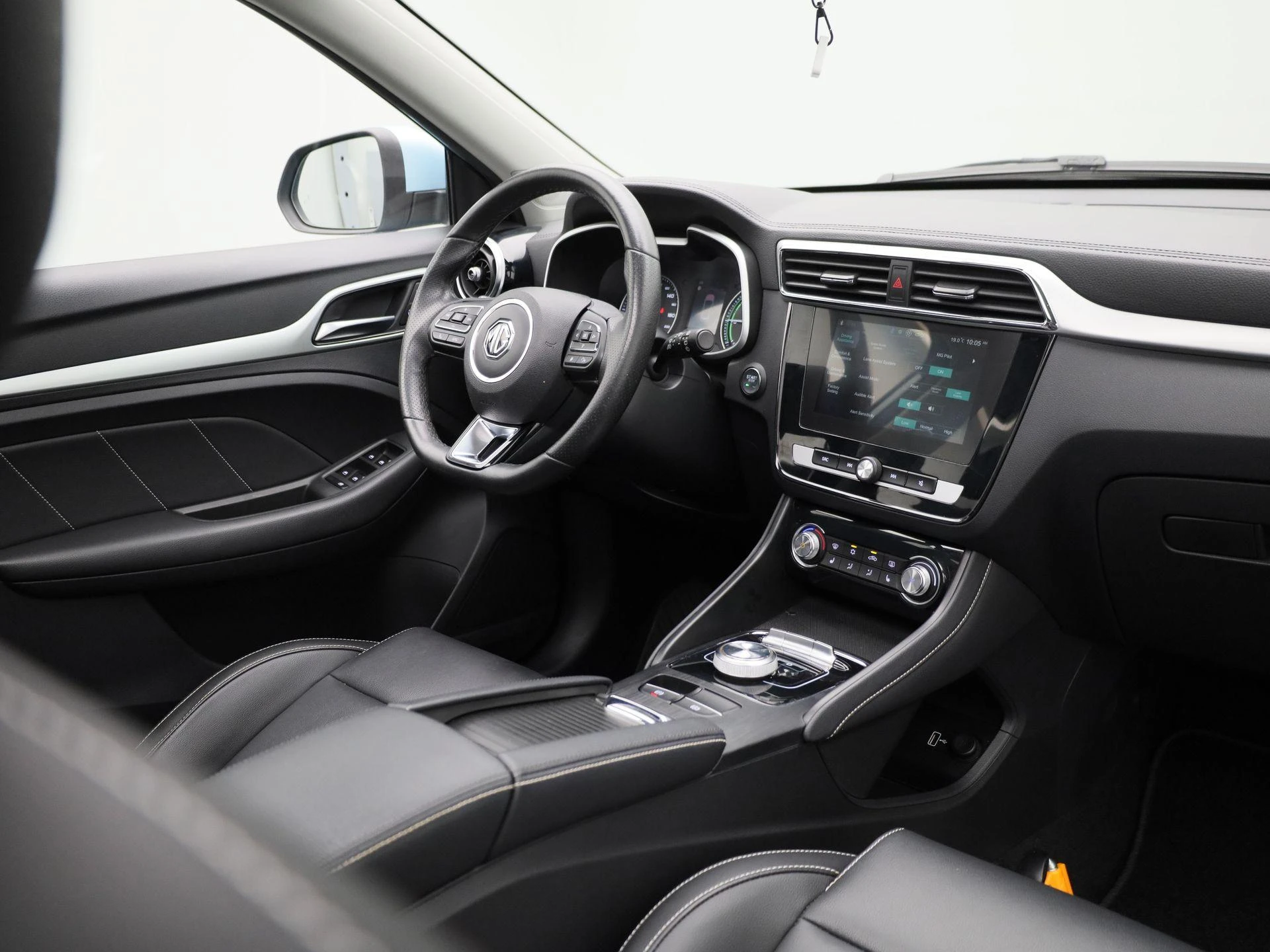 MG-ZS EV-image-37
