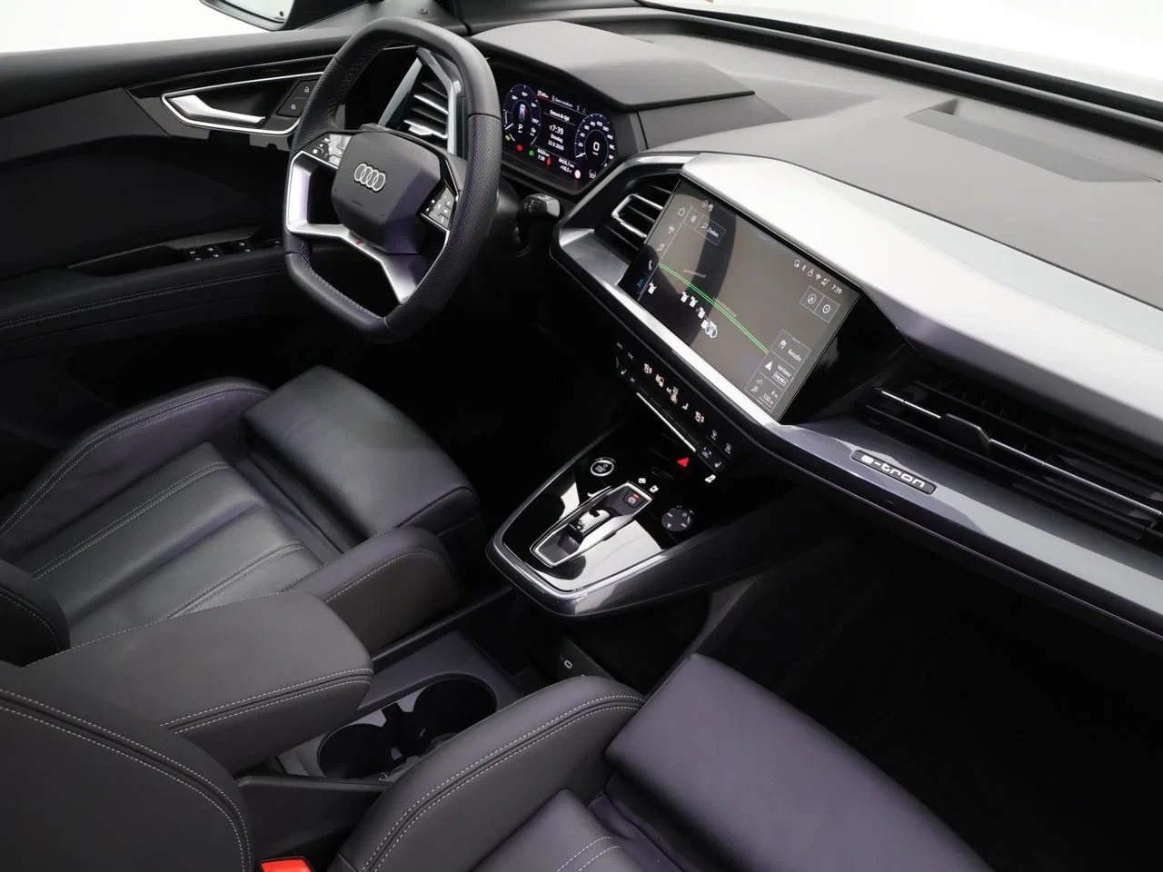 Audi-Q4 e-tron-image-2