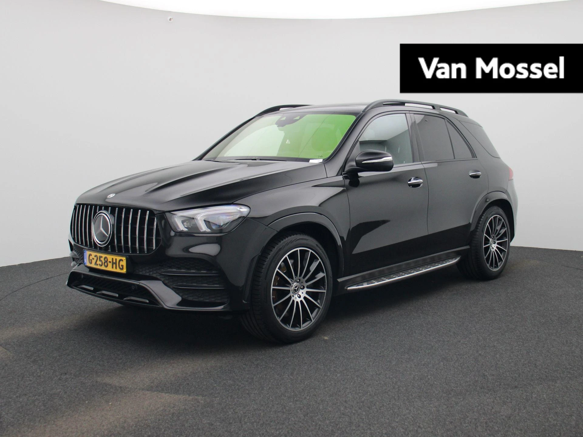 Mercedes-Benz-GLE-image-0