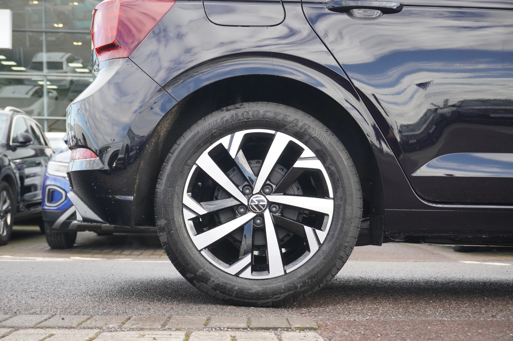 Volkswagen-Polo-image-21