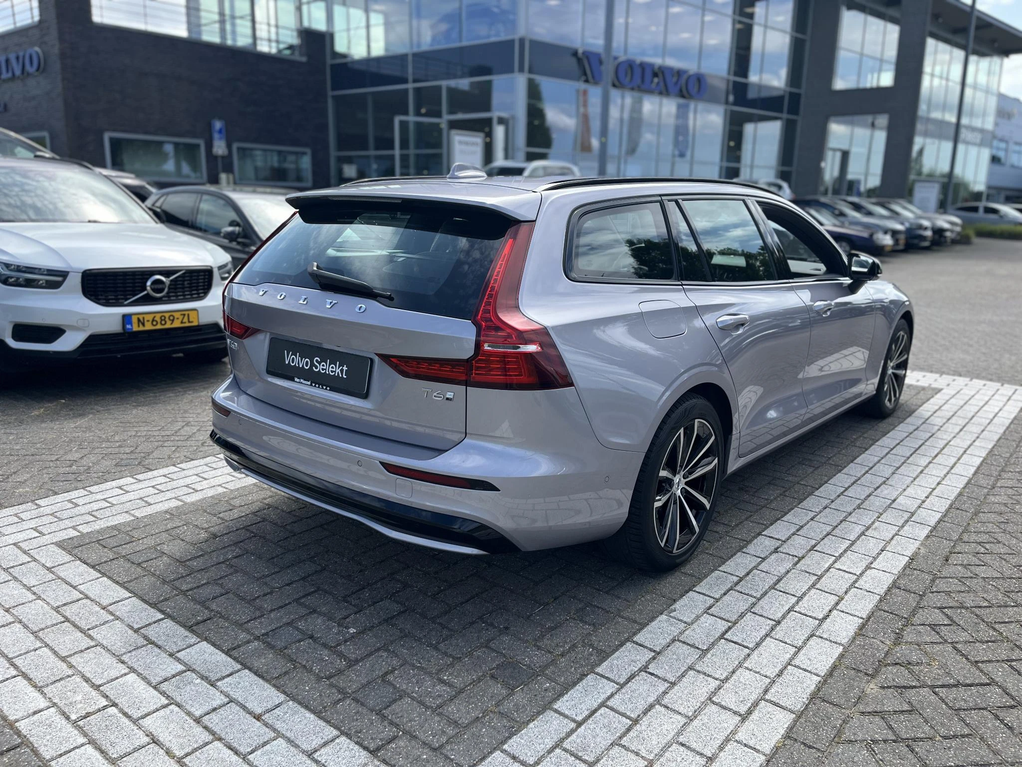 Volvo-V60-image-21
