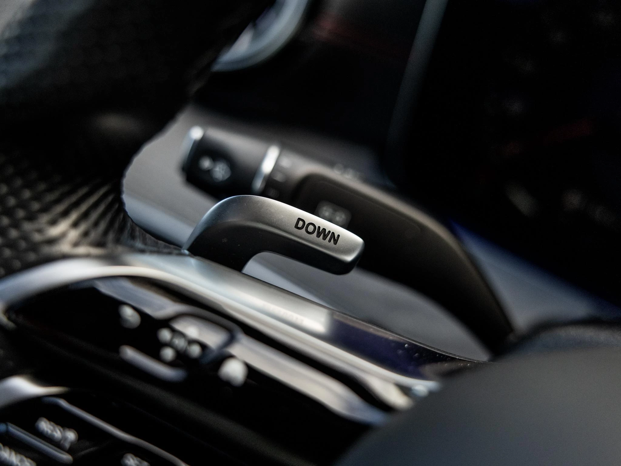 Mercedes-Benz-CLS-image-35