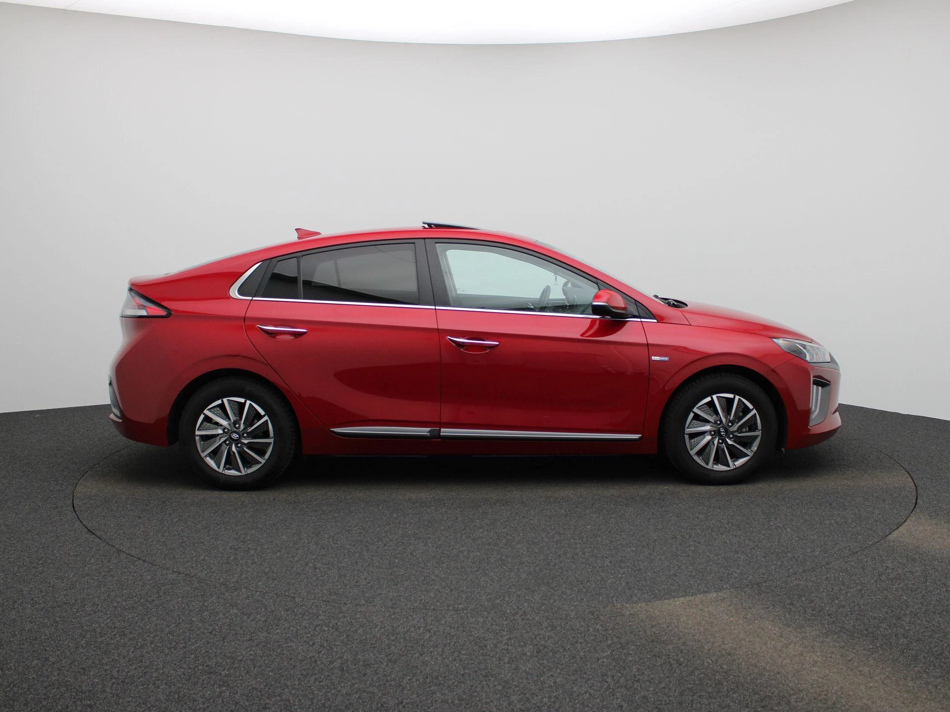 Hyundai-IONIQ-image-5