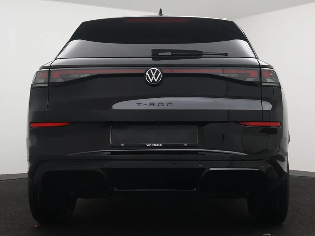 Volkswagen-T-Roc-image-3