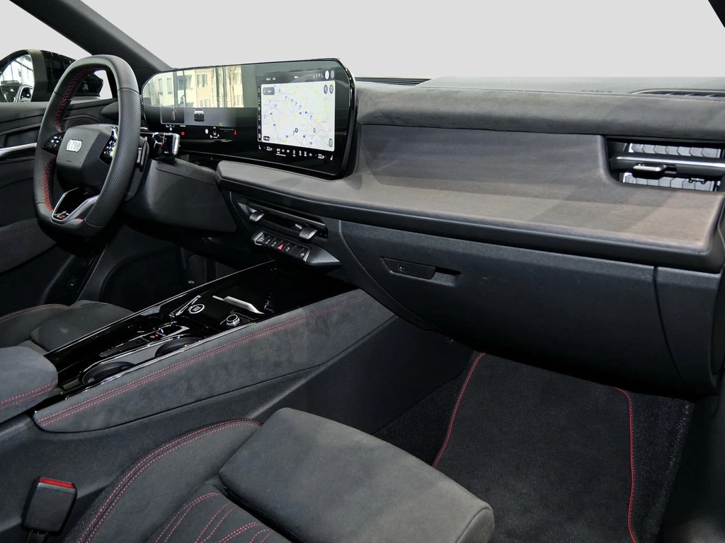 Audi Q3 SUV TFSI quattro S tronic 195 kW / 265 PS