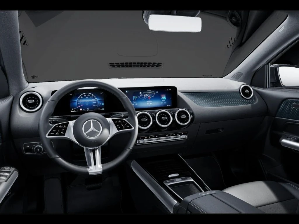 Mercedes-Benz-GLA 200-image-9