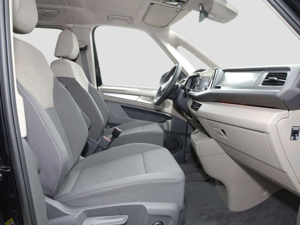 Volkswagen-Multivan-image-7