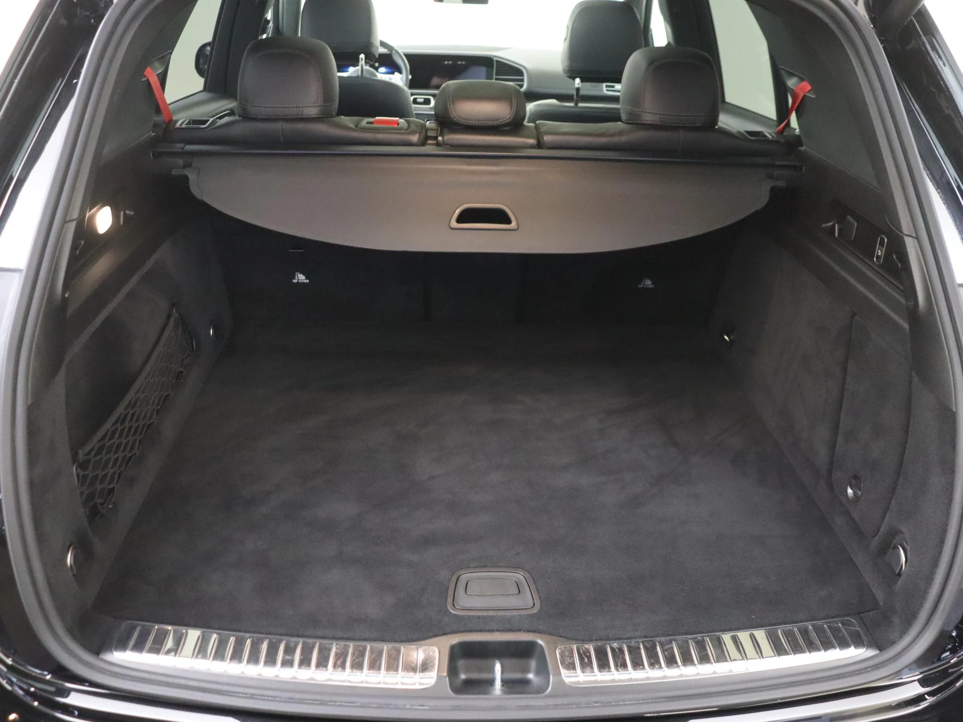 Mercedes-Benz-GLE-image-39