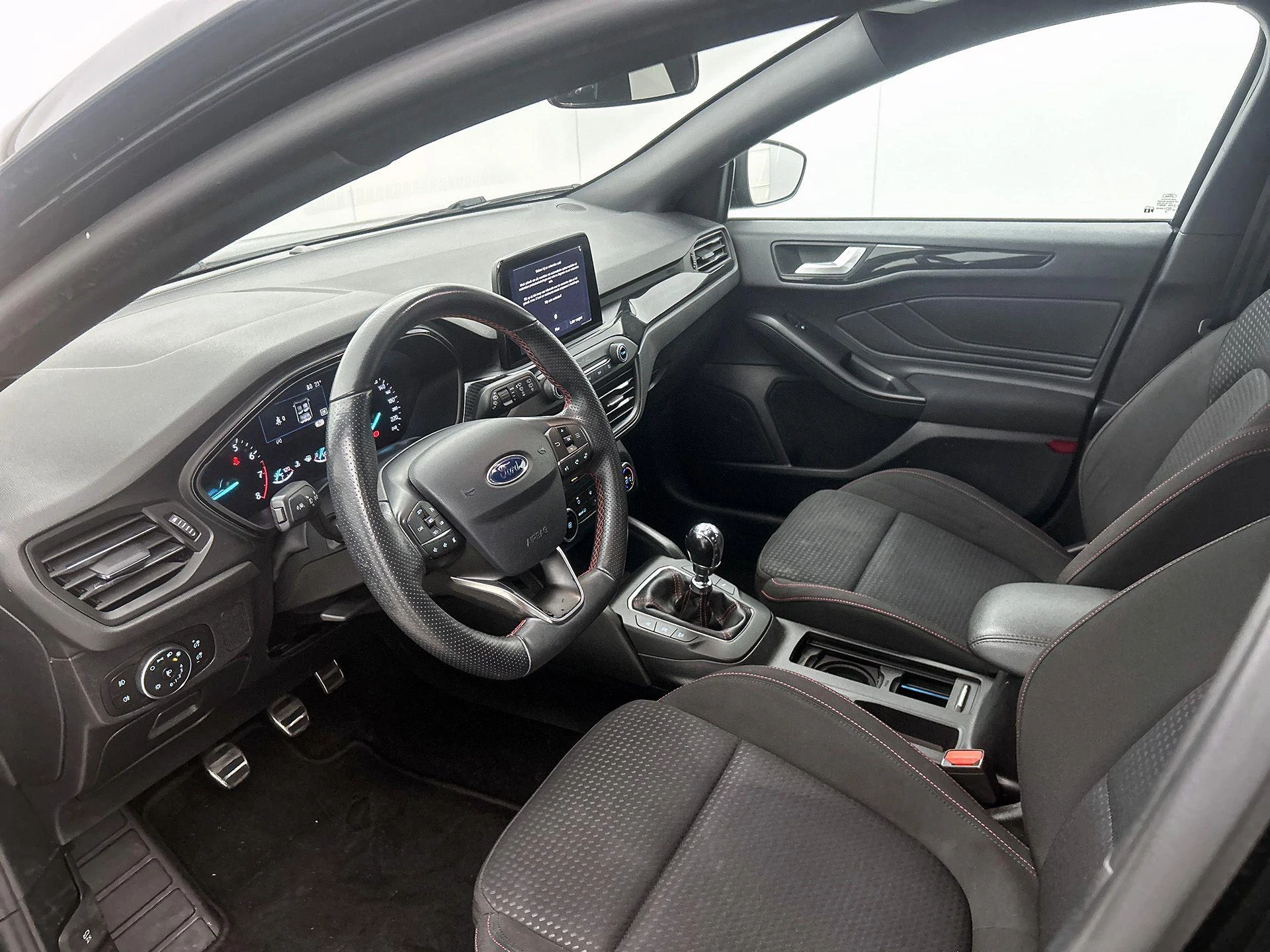 Ford Focus Wagon 1.0 EcoBoost ST Line Business