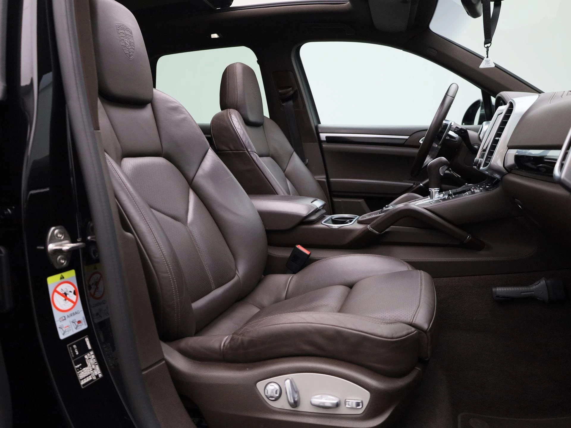Porsche-Cayenne-image-47