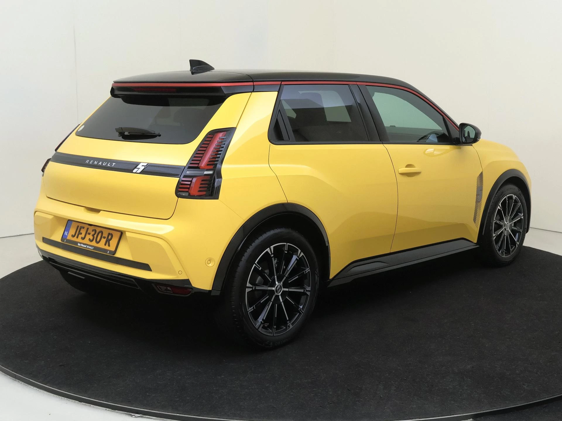 Renault 5 comfort range iconic cinq 52 kWh 150 PK