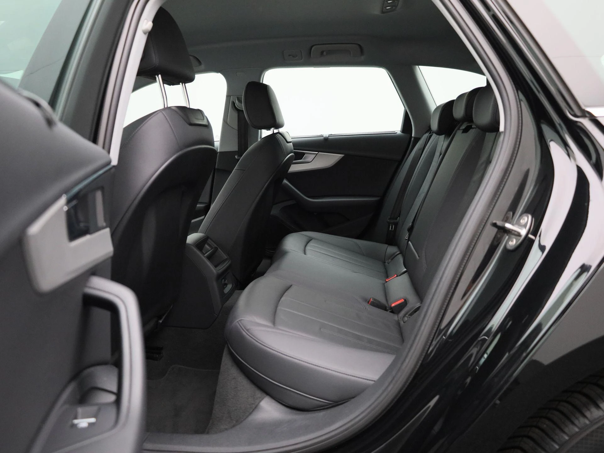 Audi-A4-image-13