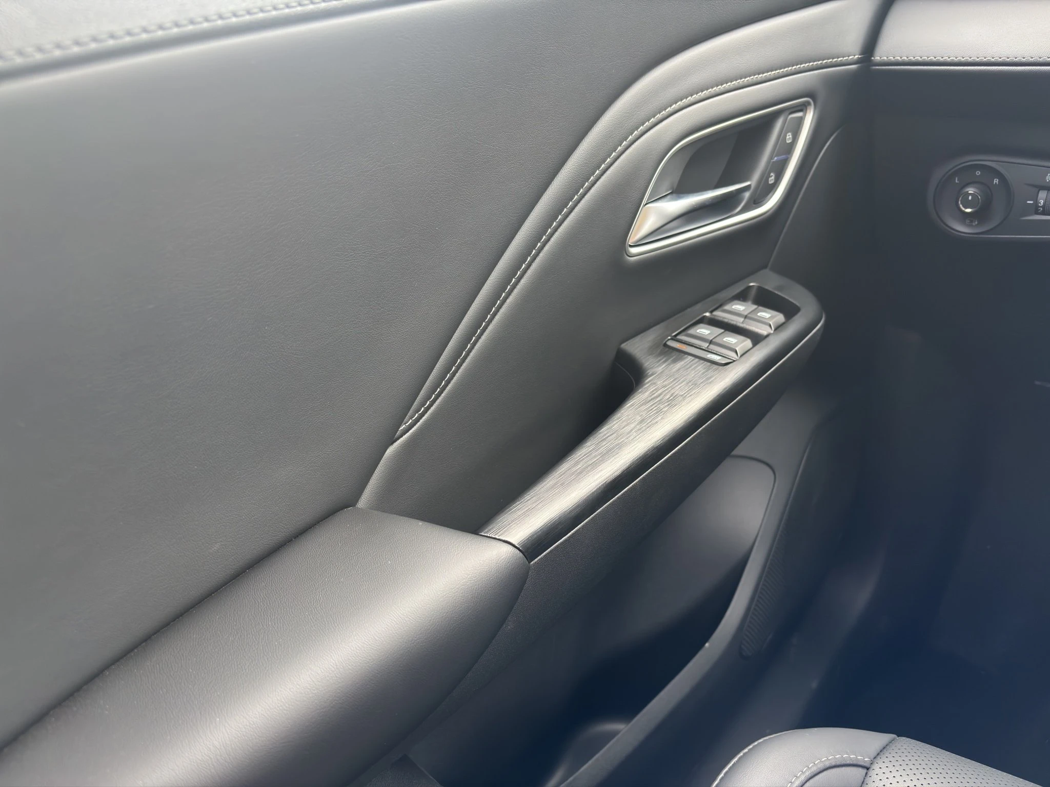 MG-ZS-image-14