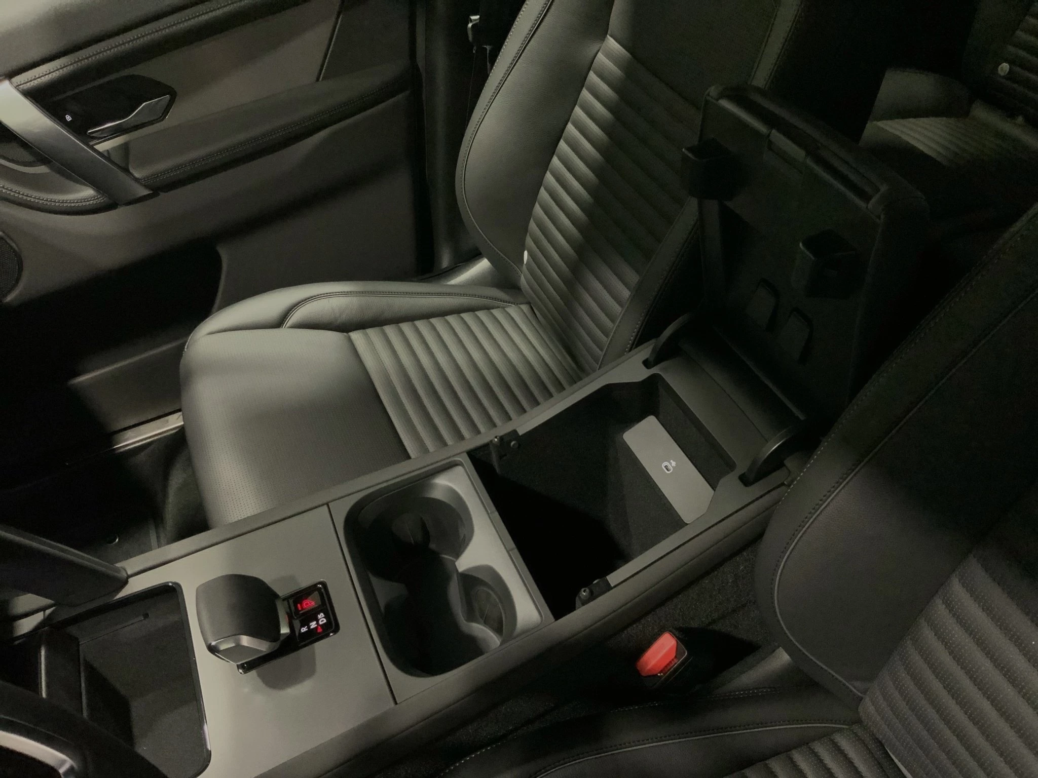 Land Rover Discovery Sport DYNAMIC SE P270e