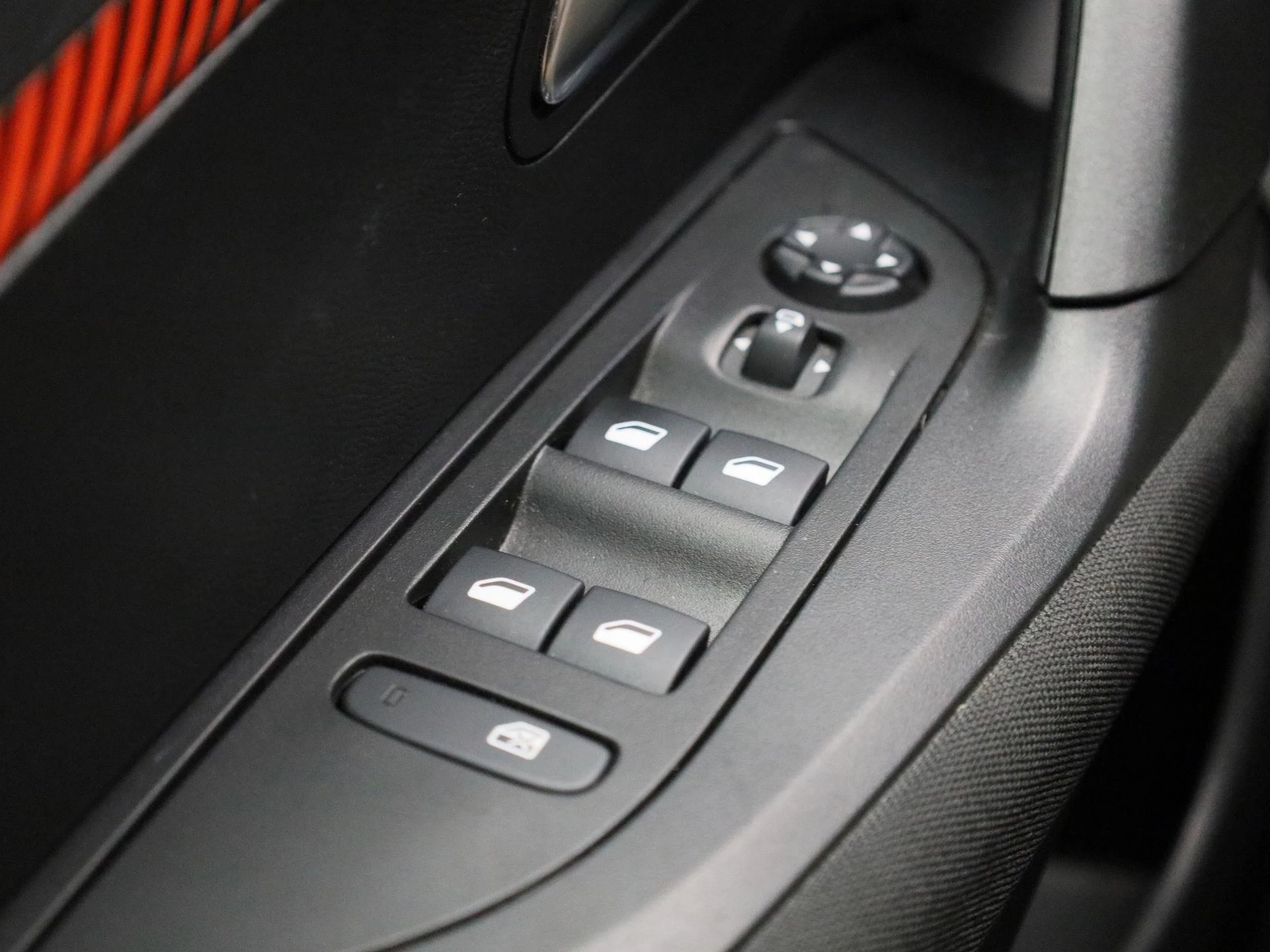 Peugeot 2008 1.2 PureTech Active Pack