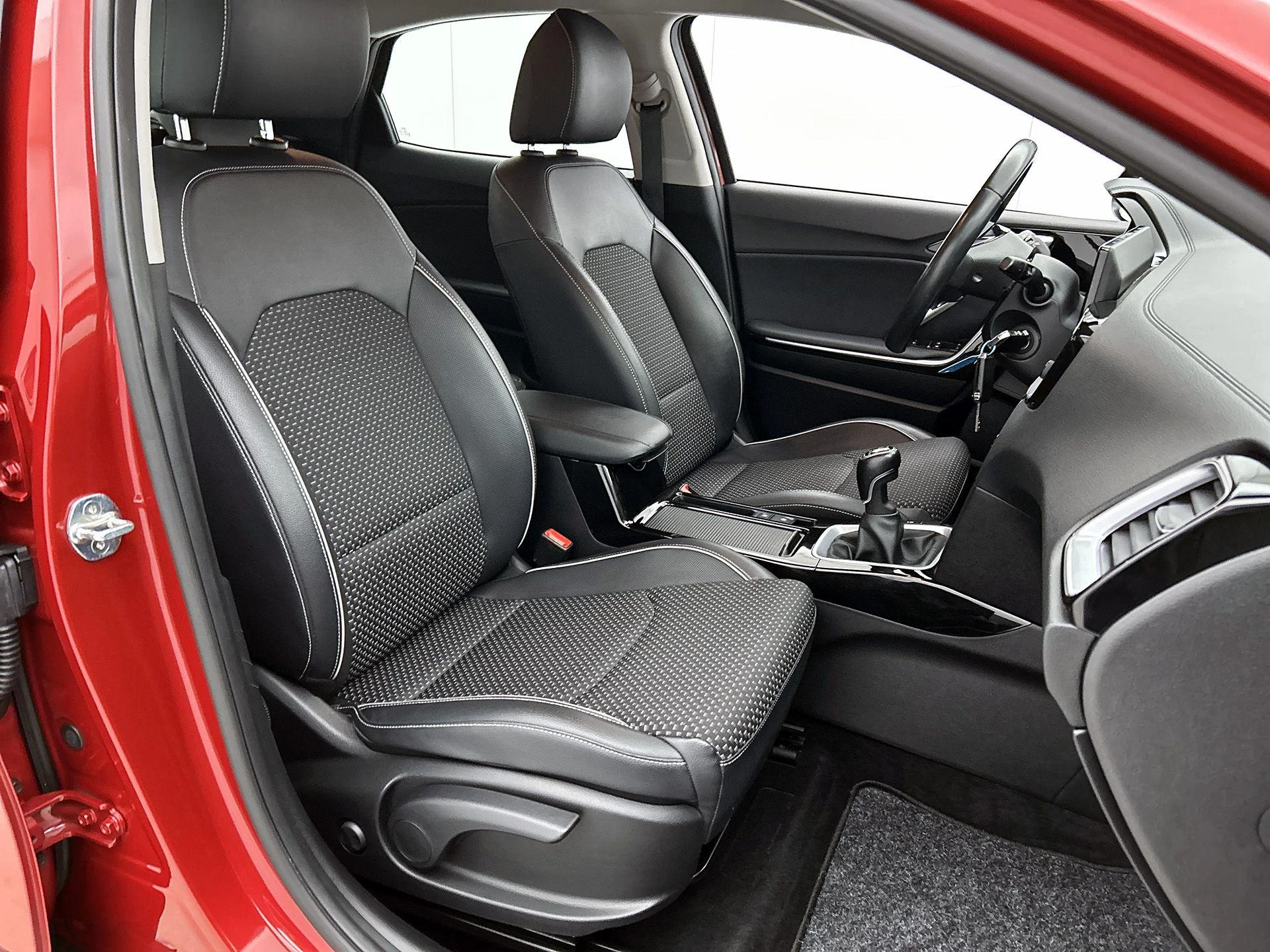 Kia-XCeed-image-36
