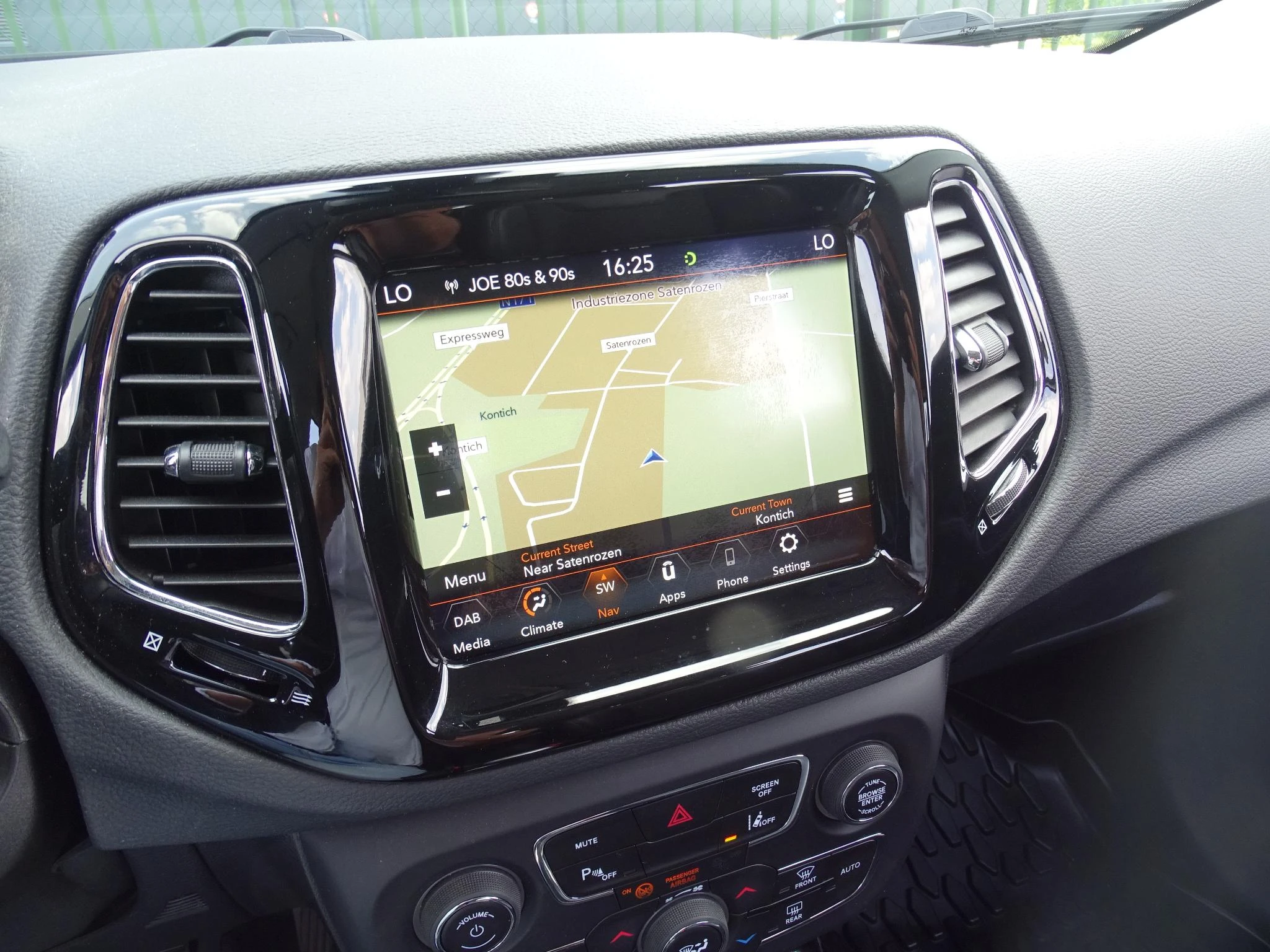 Jeep-Compass-image-17