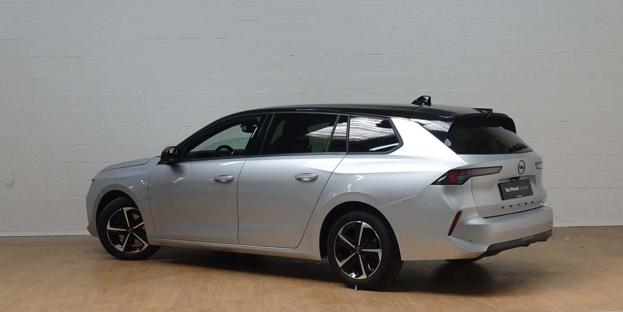 Opel-Astra-image-3