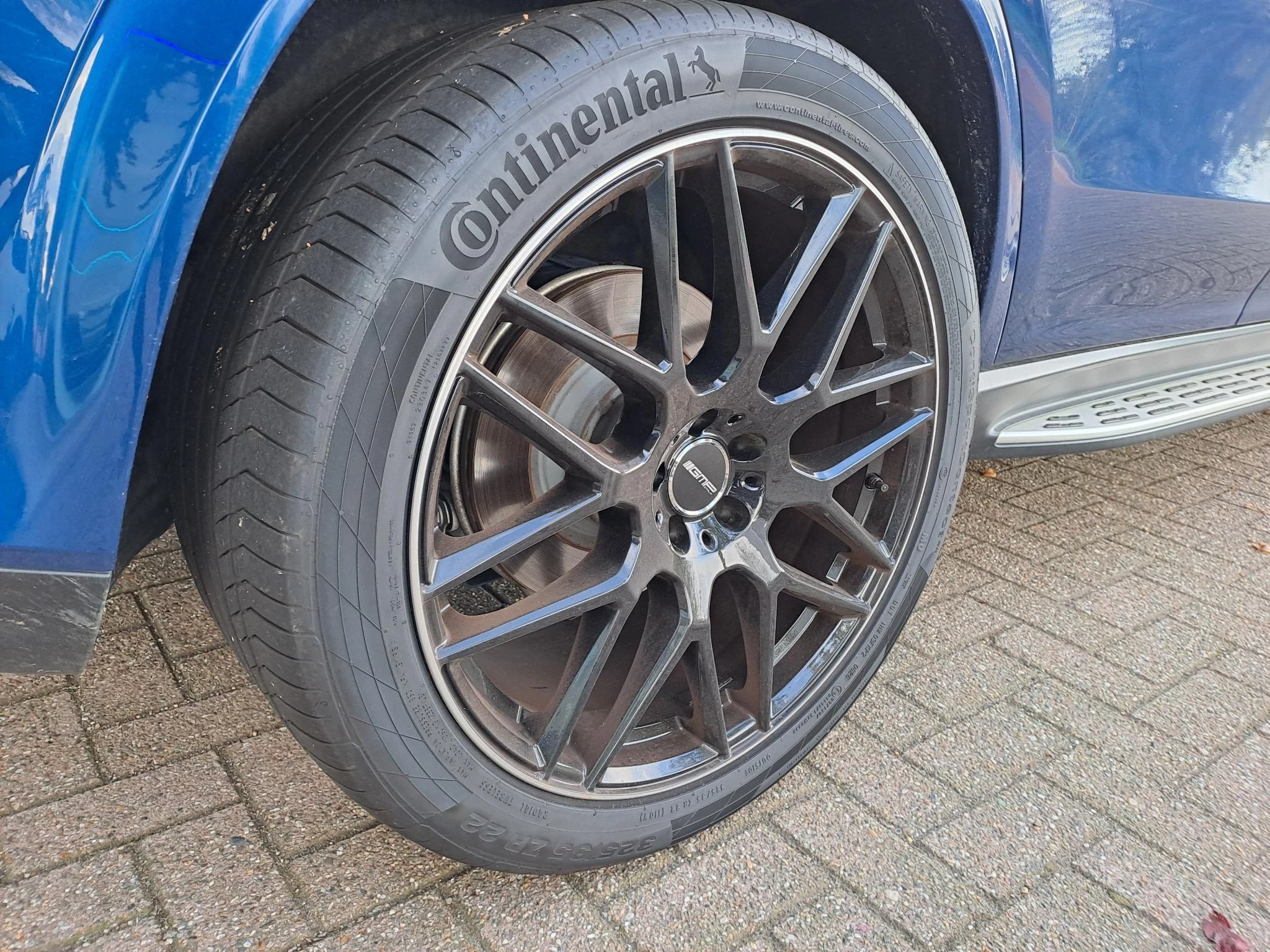 Mercedes-Benz-GLE-image-4