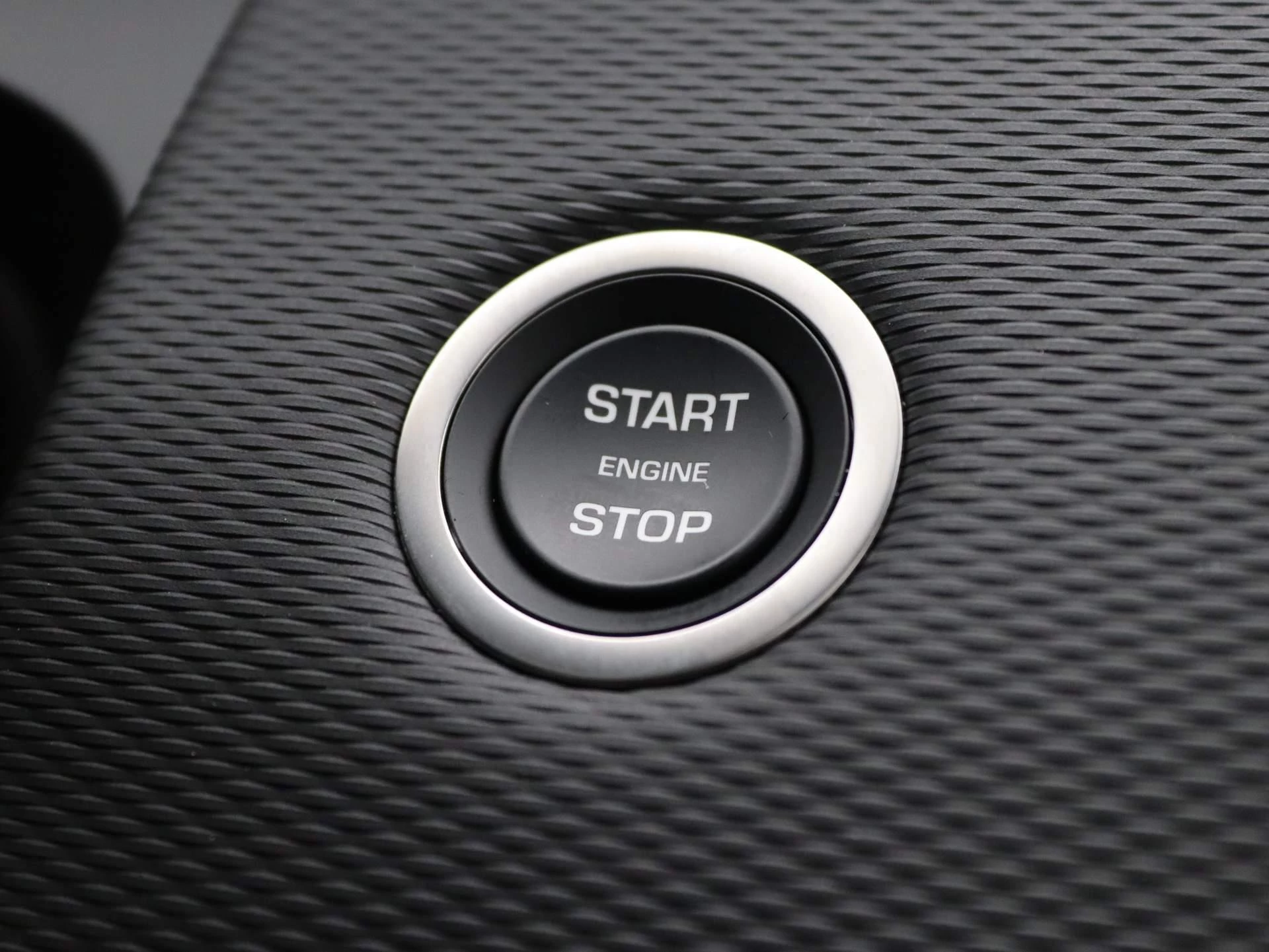 Land Rover-Discovery Sport-image-19