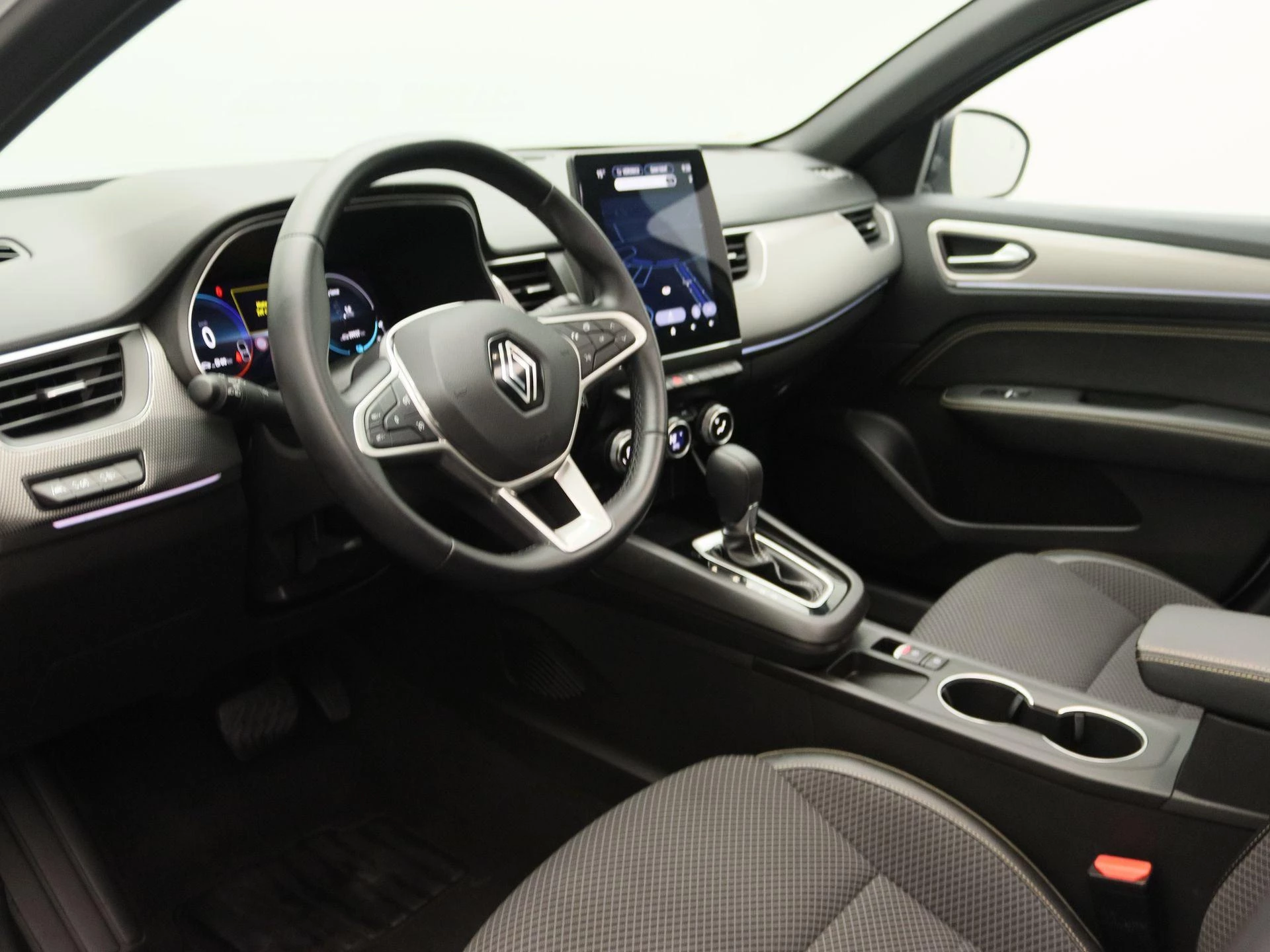 Renault-Arkana-image-22